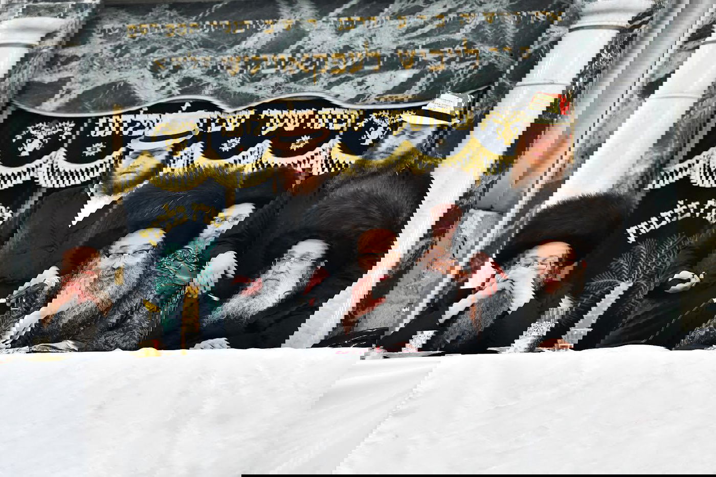 פורים במחיצת הגה"צ רבי חיים צבי מייזליש