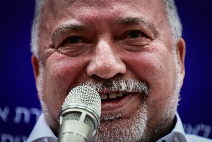 ח"כ ליברמן | ארכיון