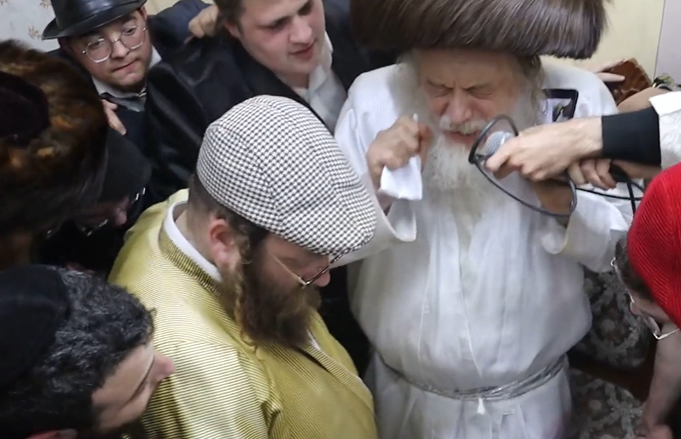 שובר את הסמארטפון