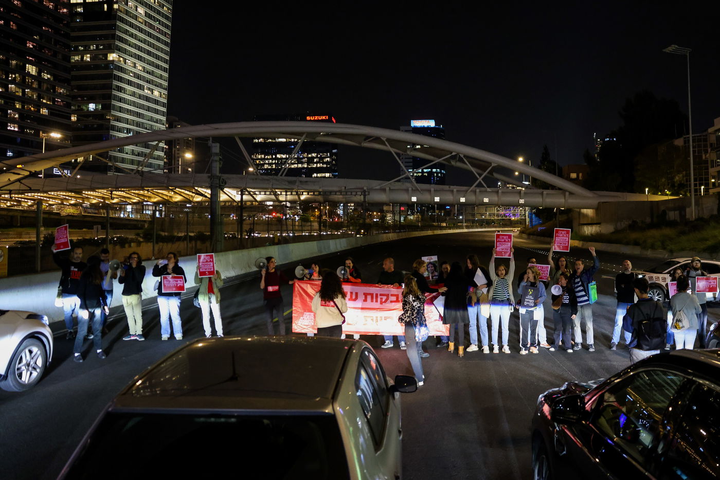 ההפגנות בתל אביב, הלילה