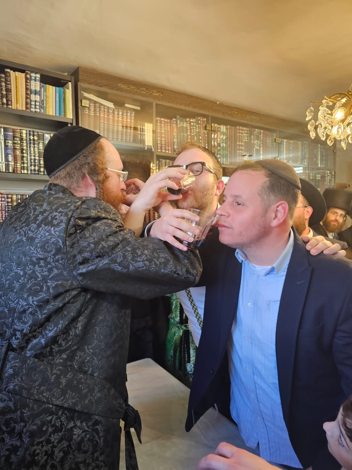 זופניק בכיכר • כל התמונות, הנייעס והחשיפות של פורים