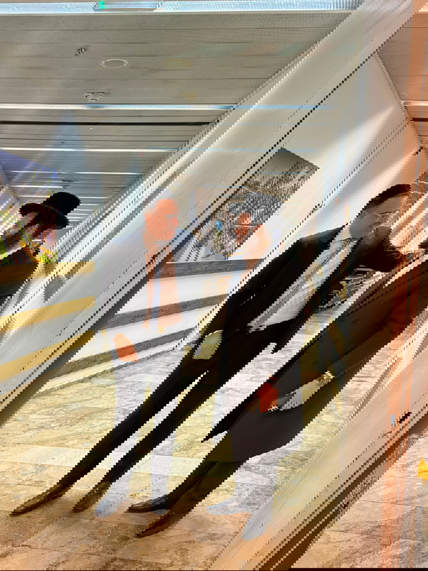 זופניק בכיכר • כל התמונות, הנייעס והחשיפות של פורים