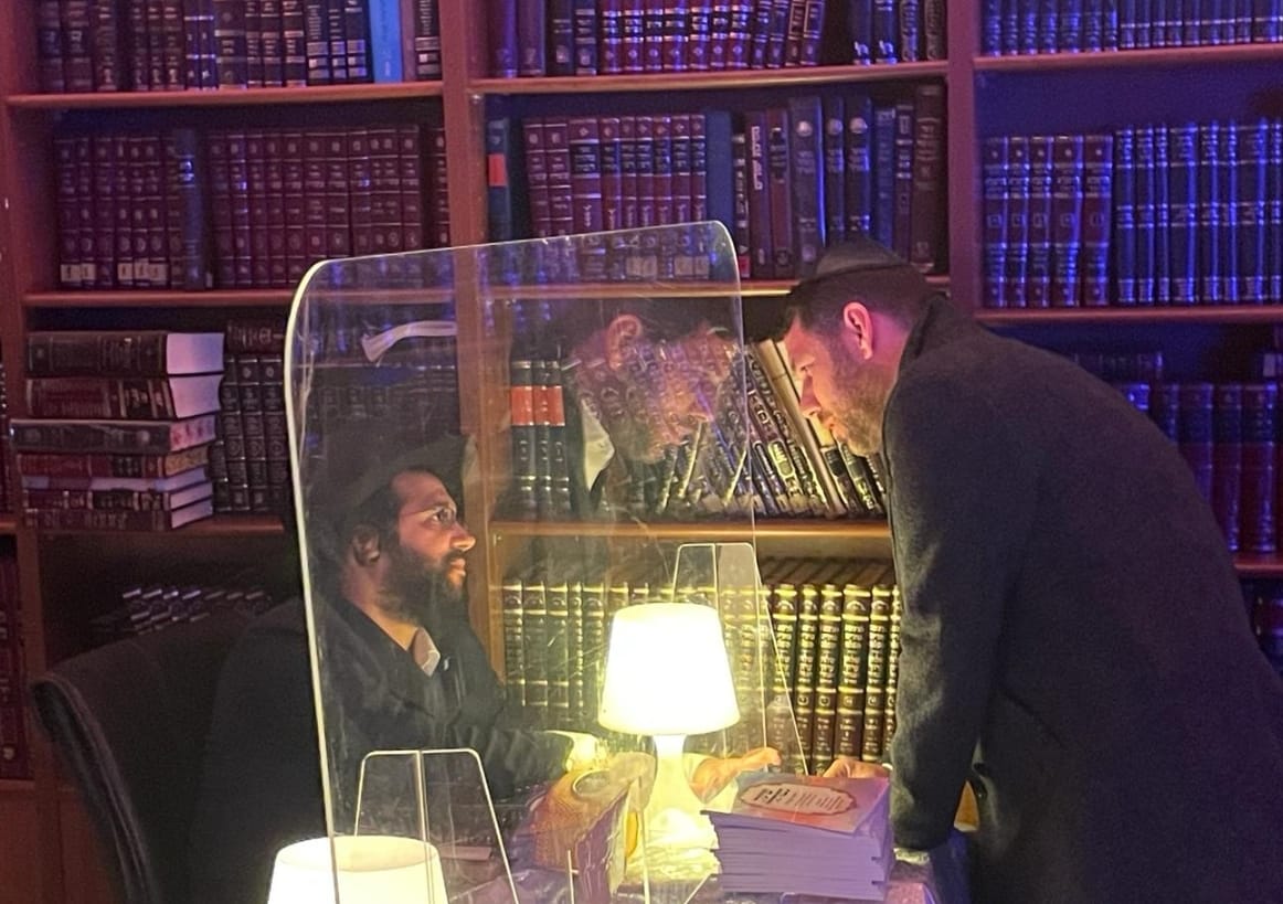 זופניק בכיכר • כל התמונות, הנייעס והחשיפות של פורים