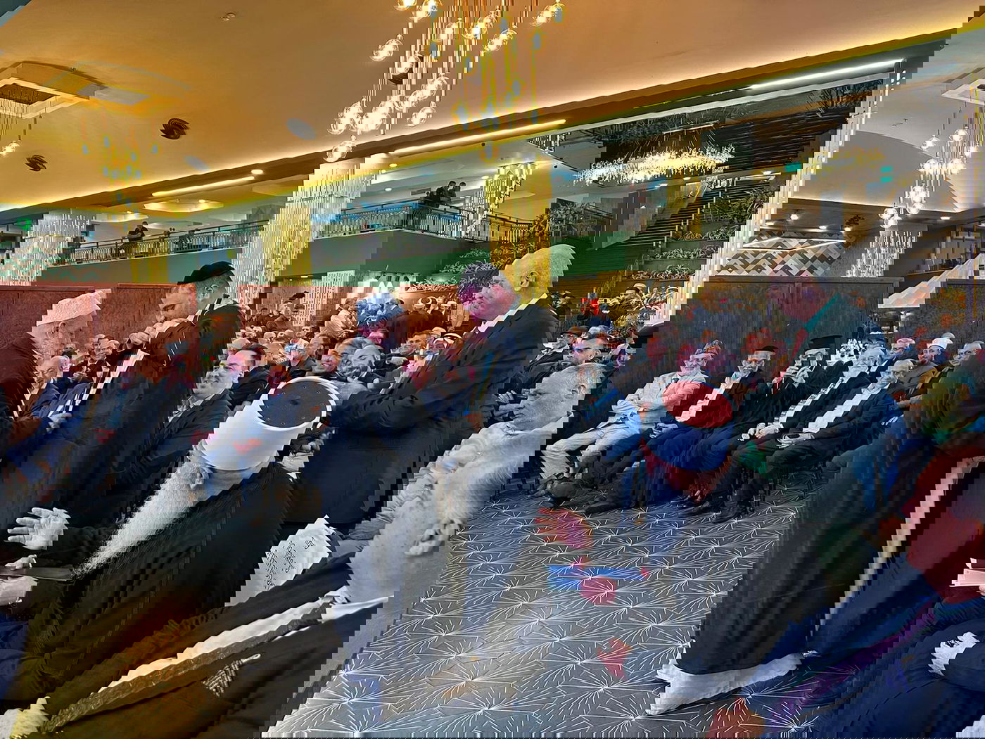 זופניק בכיכר • כל התמונות, הנייעס והחשיפות של פורים