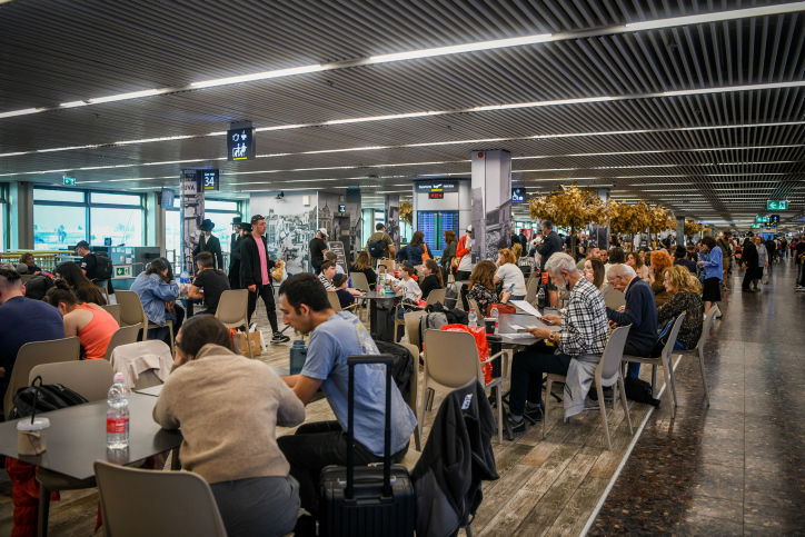 ישראלים בנתב"ג