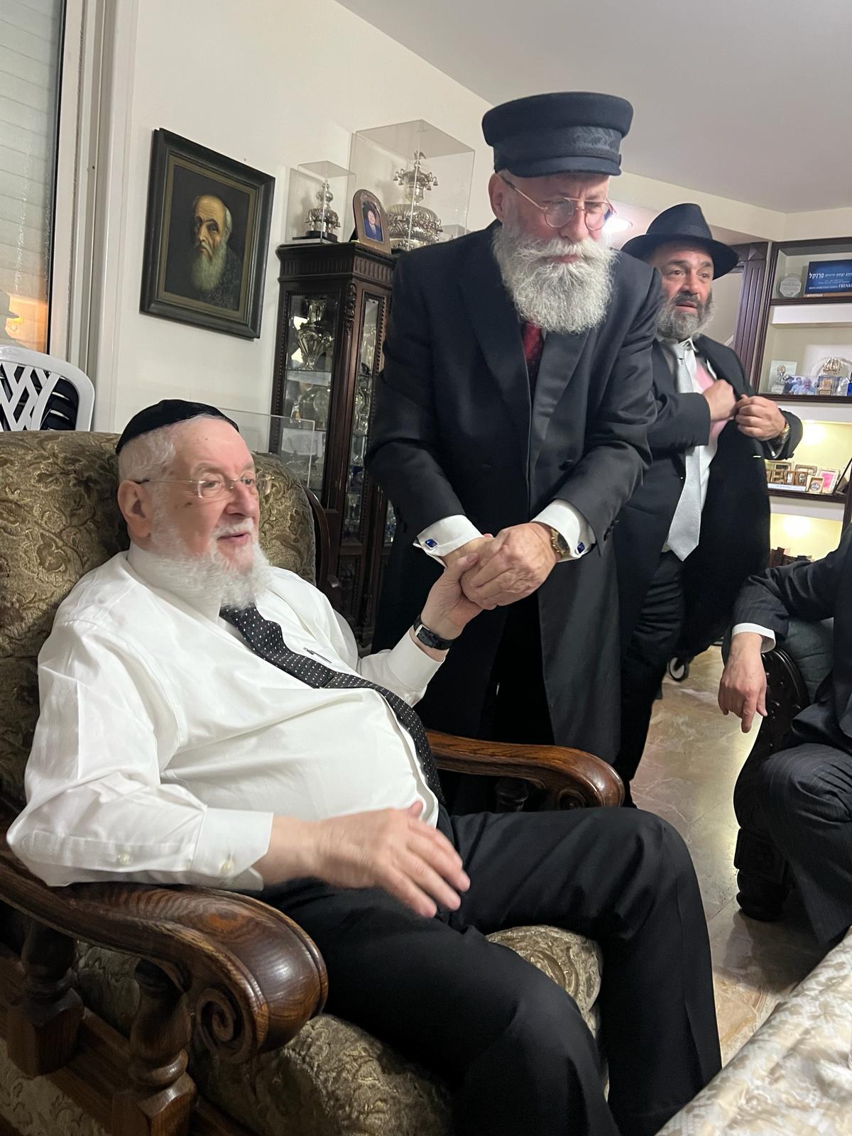 זופניק בכיכר • כל התמונות, הנייעס והחשיפות של פורים