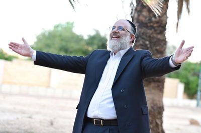 שלמה כהן בסינגל חדש: "אין עוד מלבדו"