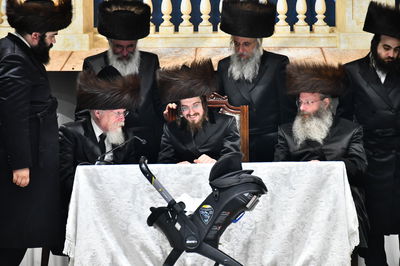 מה'שלום זכר' ועד ה'וואכט נאכט' | לקראת שמחת הברית בסאדיגורה