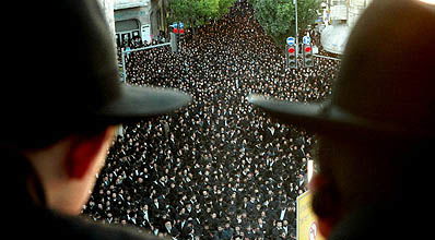 מלחמה על הראש החרדי.