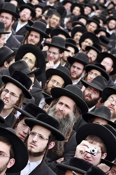 יותר מ-3,000 חרדים הפגינו בירושלים נגד ´אגד´