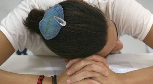 תלמיד בבית-ספר עם כיפה (אילוסטרציה: פלאש 90)