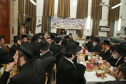 יארצייט בסעקליד ● תמונות