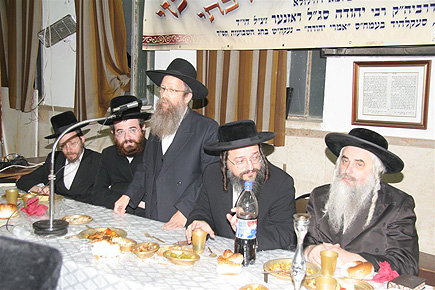 יארצייט בסעקליד ● תמונות
