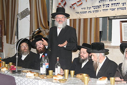 יארצייט בסעקליד ● תמונות