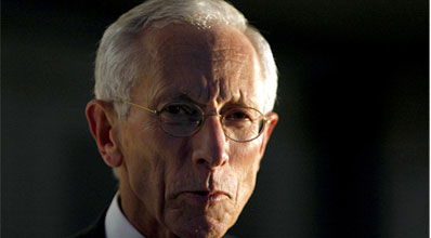 קונה דולרים. סטנלי פישר.