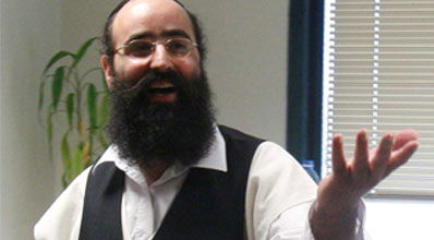 ספרנוביץ' חוזר לחייך.