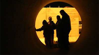 תופסים מחסה בשדרות.