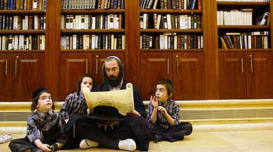 מתאבלים על החרבן.