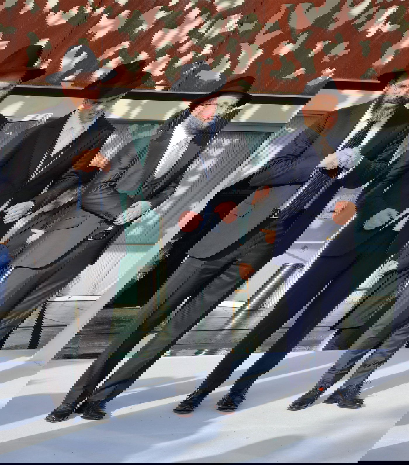 הריקוד של רבי דוד אבוחצירה והמיליארדר החרדי  | צפו