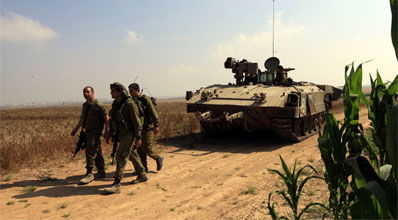 פעילות בט"ש על גדר המערכת.