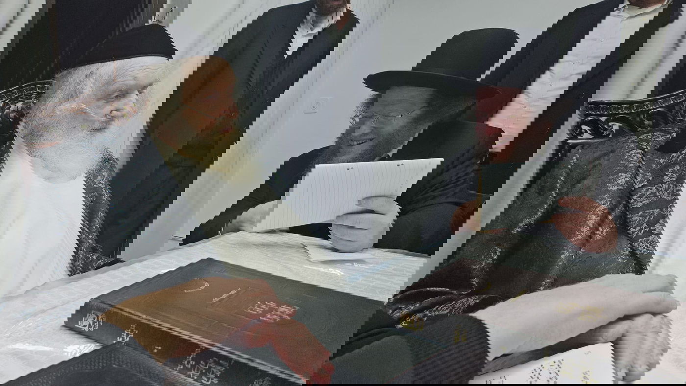 הגר"מ שטרנבוך עם הגרש"ב סורוצקין