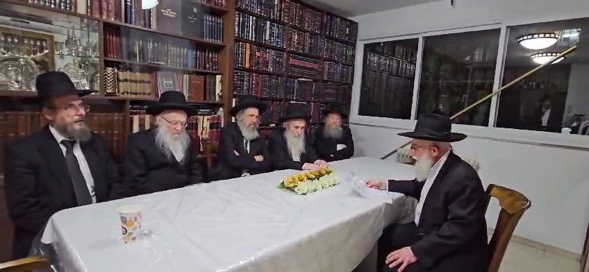כינוס ועדת הרבנים המורחבת, הערב