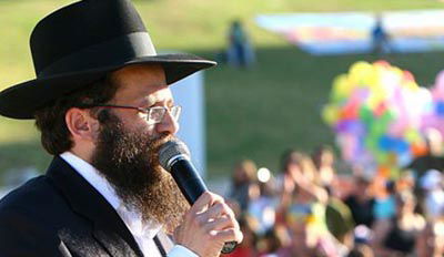 ולבנימין אמר. ליפקין בתהלוכה (