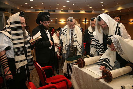 הולנד: נפתחה הועידה לאנשי דת