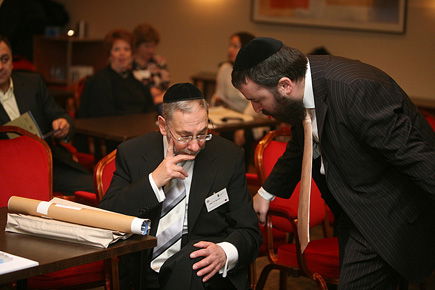 הולנד: נפתחה הועידה לאנשי דת