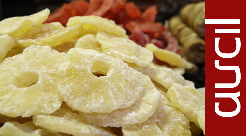 מתכון: מאפה שמרים ופירות יבשים