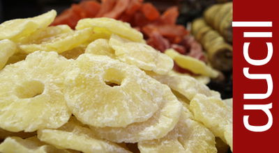 מתכון: מאפה שמרים ופירות יבשים