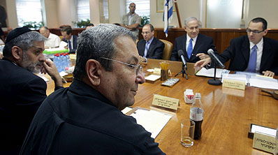 השר ברק בישיבת הממשלה.