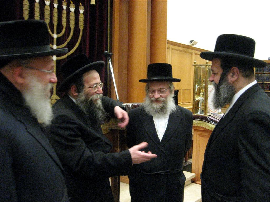 תמונות מבלגיה: ר"י בעלזא בחיפה