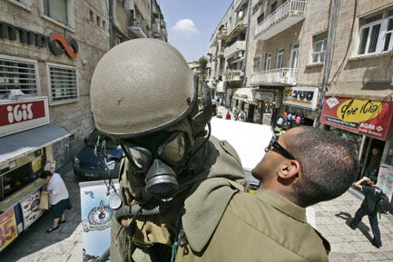 המתגייסים והחרדים נפגשו במדרחוב