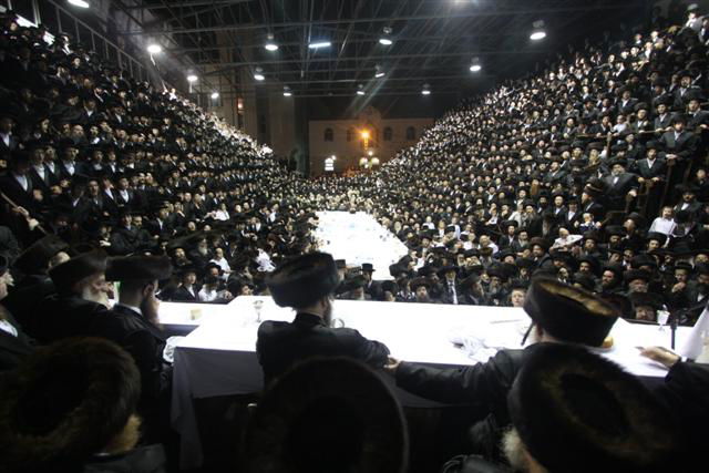 מעמד הכנסת ספר תורה בויזניץ