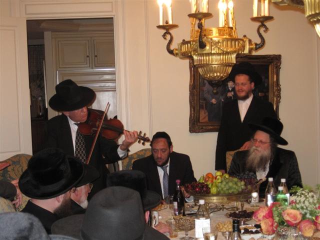 בבית הנגיד ר' יוסף טבק