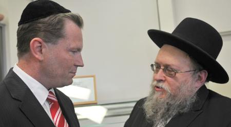 ראש-הממשלה עם חב"ד, השבוע