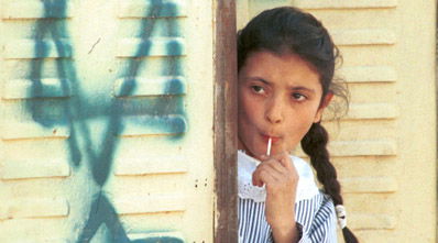 בת חמש וחצי ולא מדברת ברור. מה עושים?