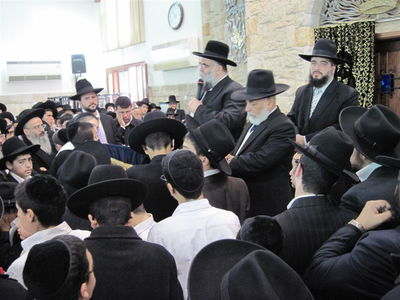 בדמעות: כבוד אחרון למשגיח הישיבה