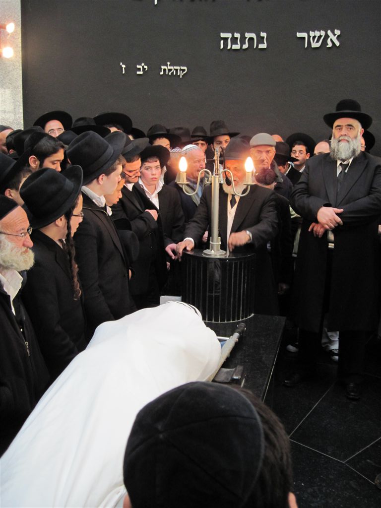 בדמעות: כבוד אחרון למשגיח הישיבה