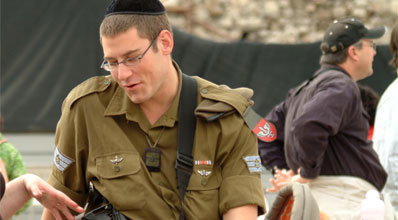 יותר חרדים מתגייסים.