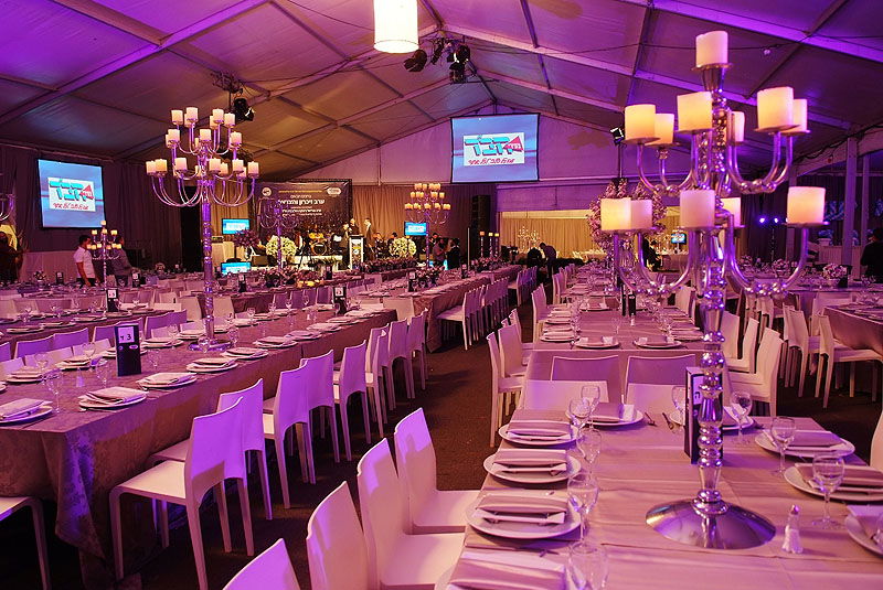 במעמד ה"חלאקה" למוישי: קהל האלפים הזיל דמעות