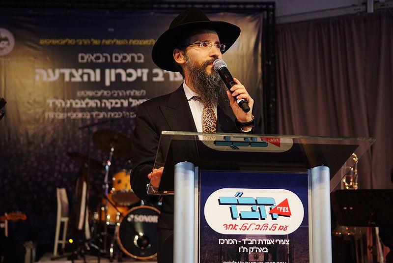 במעמד ה"חלאקה" למוישי: קהל האלפים הזיל דמעות