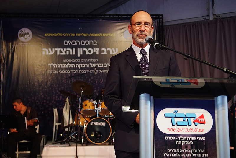 במעמד ה"חלאקה" למוישי: קהל האלפים הזיל דמעות