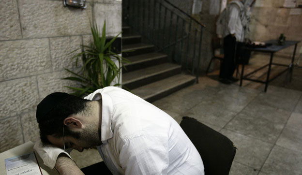 אמש בעולם: עם ישראל התאחד באמירת ´סליחות´