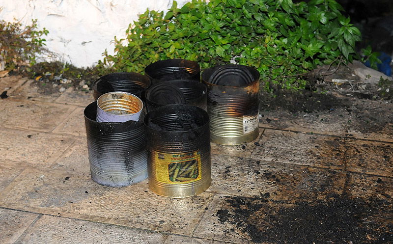 תפילה תחת אבטחה: תיעוד נדיר מתפילה על קבר יוסף