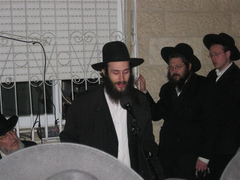 מאות בחורים מישיבת ´מיר´ ליוו את חברם שנהרג בתאונה