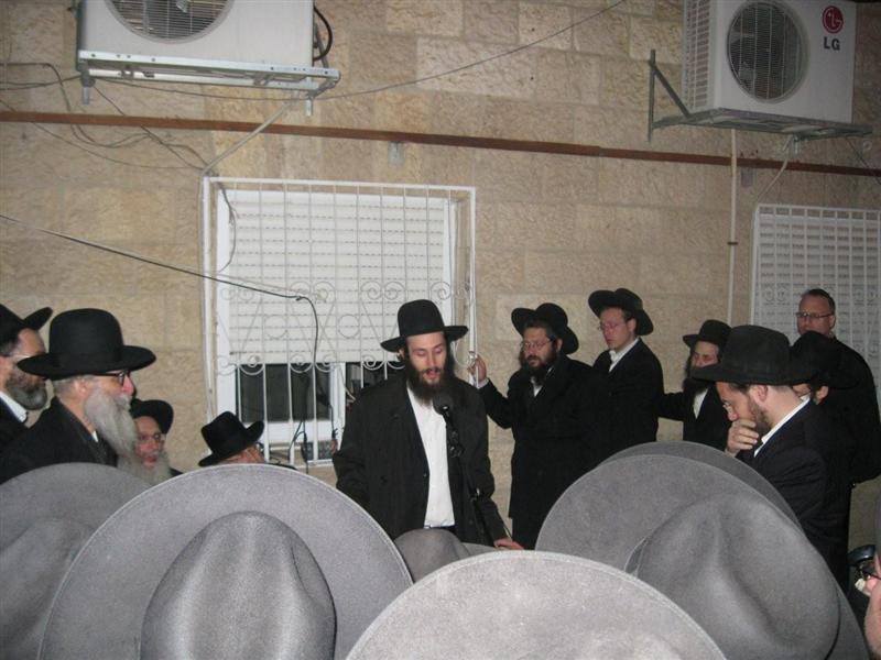 מאות בחורים מישיבת ´מיר´ ליוו את חברם שנהרג בתאונה