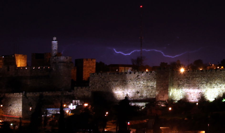 שטפונות בדרום, מזג אויר סוער בארץ