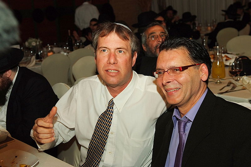 ענבי הגפן: צפו בחתונת משפחת לאופר